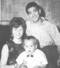 Bruce, Linda y Brandon